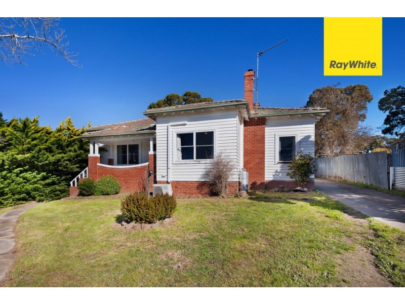 35 Cummins Street, Beaufort VIC 3373