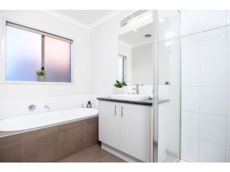 455 Wiltshire Lane, Delacombe VIC 3356