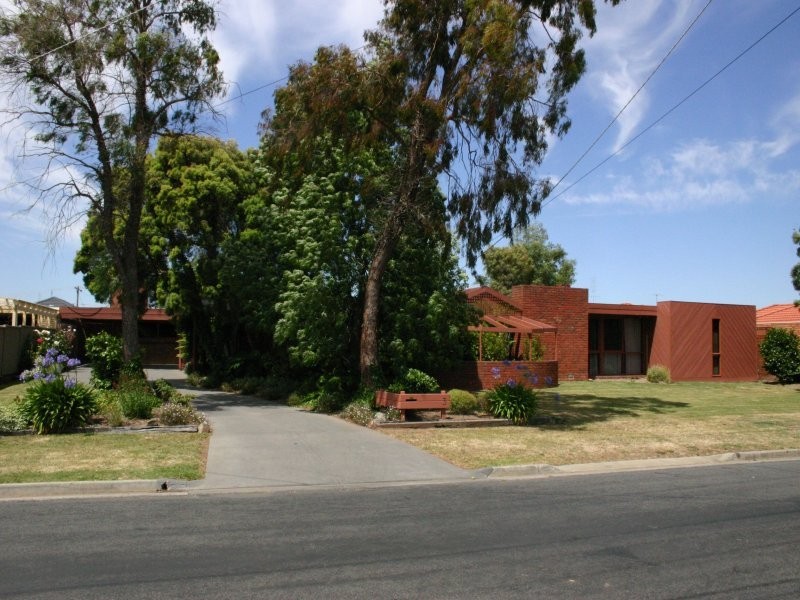 3 Marilyn Street, Wendouree VIC 3355