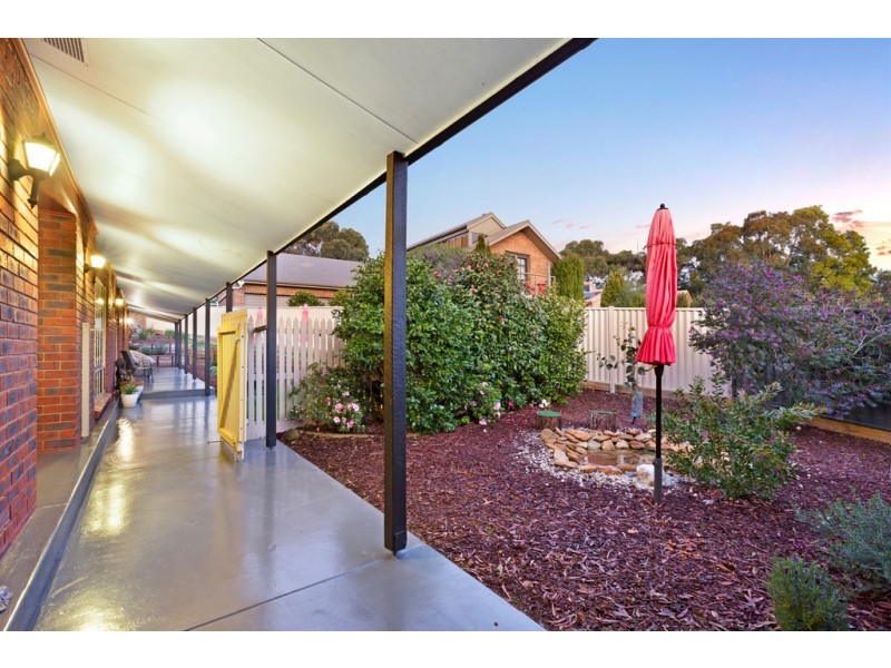 4 Hakea Court, Mount Helen VIC 3350