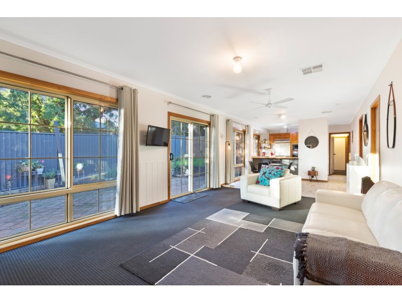 4 Hakea Court, Mount Helen VIC 3350