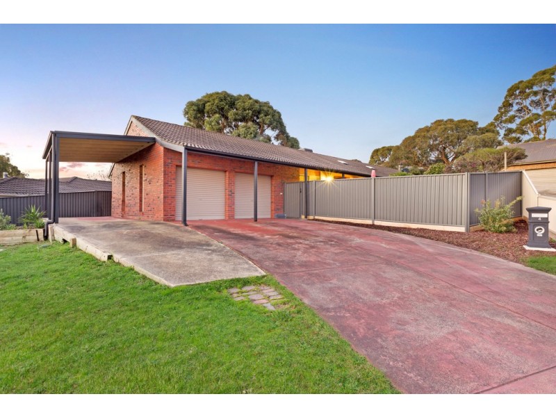 4 Hakea Court, Mount Helen VIC 3350