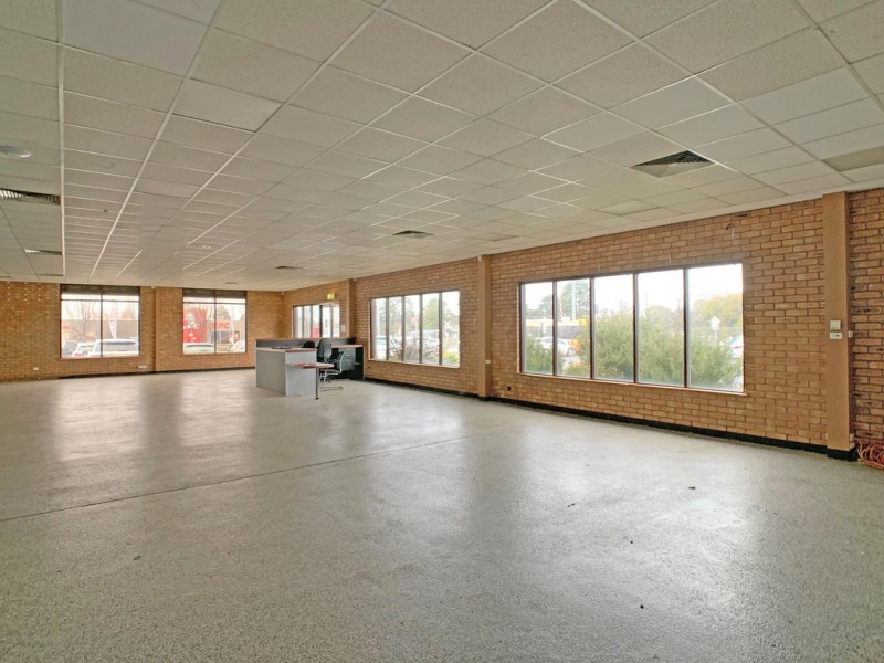 209 Gillies Street North, Wendouree VIC 3355