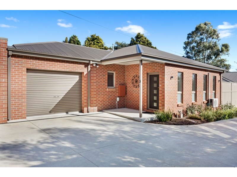2/808 Barkly Street, Mount Pleasant VIC 3350