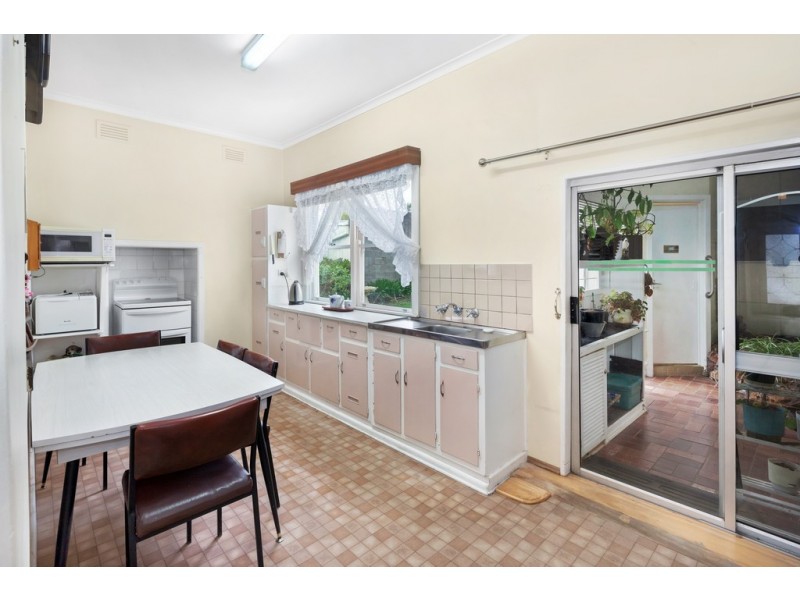 603 Barkly Street, Golden Point VIC 3350