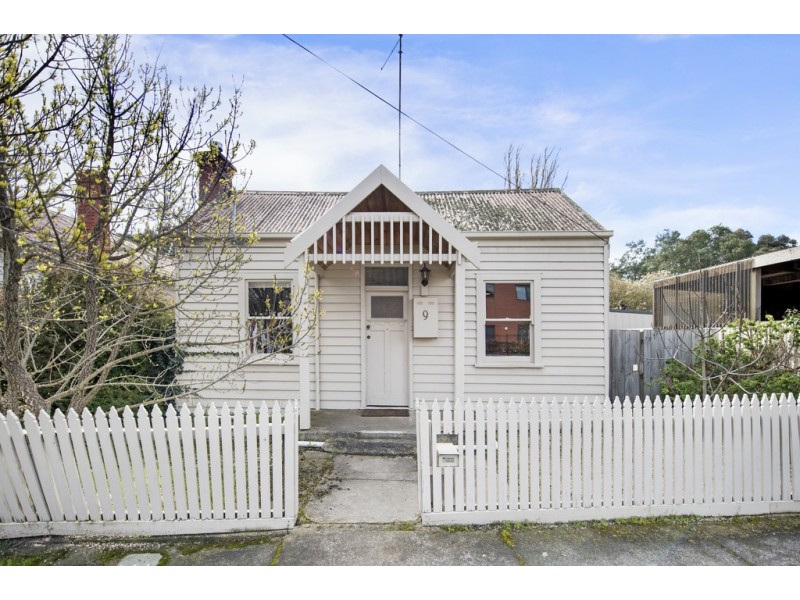 9 Corbett Street, Ballarat East VIC 3350