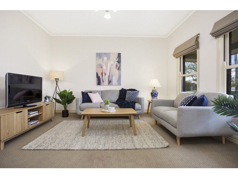 1/1209 Gregory Street, Lake Wendouree VIC 3350