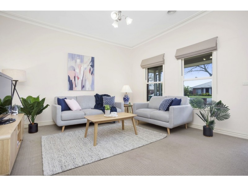 1/1209 Gregory Street, Lake Wendouree VIC 3350