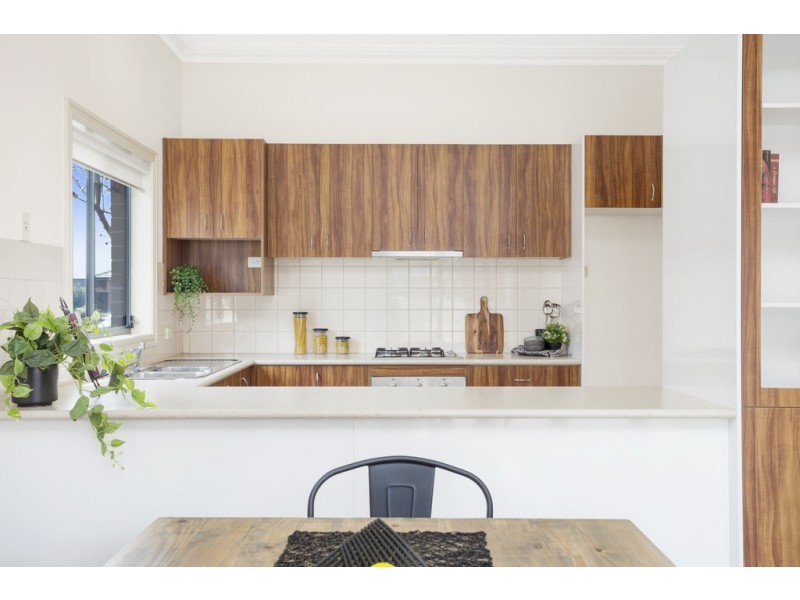 1/1209 Gregory Street, Lake Wendouree VIC 3350