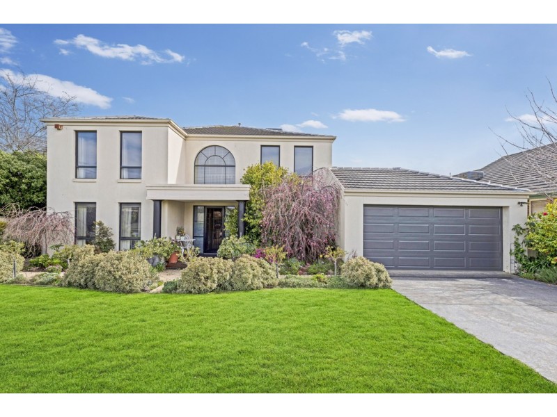 33 Robertson Drive, Alfredton VIC 3350