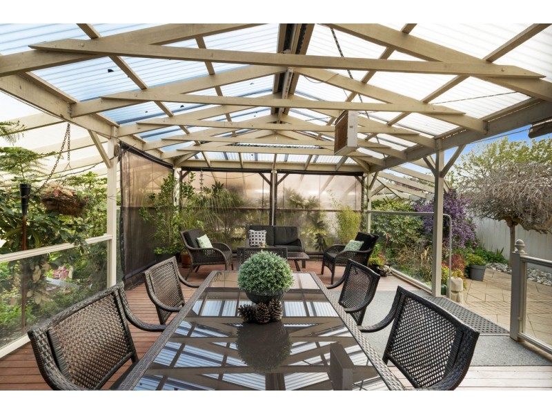 33 Robertson Drive, Alfredton VIC 3350