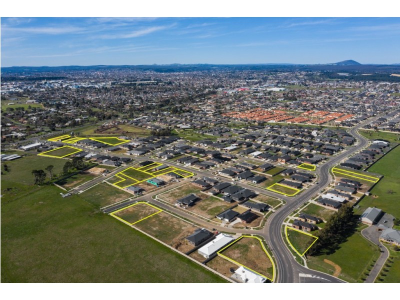 41 (Lot 24) Continuance Way, Delacombe VIC 3356