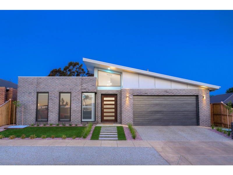 10 Regal Drive, Alfredton VIC 3350