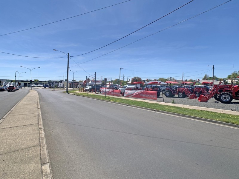 851-855 Howitt Street and 204-214 Burnbank Street, Wendouree VIC 3355