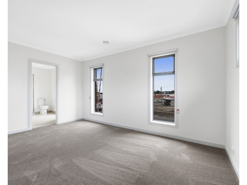 201a Burnbank Street, Lake Wendouree VIC 3350