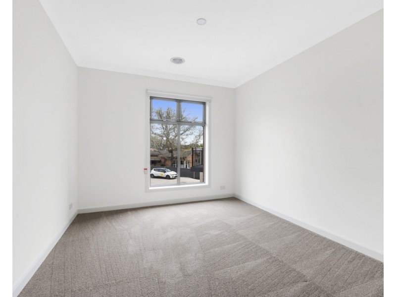 201a Burnbank Street, Lake Wendouree VIC 3350