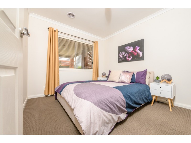 4 Hereford Close, Delacombe VIC 3356