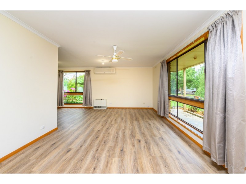 2 Avoca Crescent, Alfredton VIC 3350