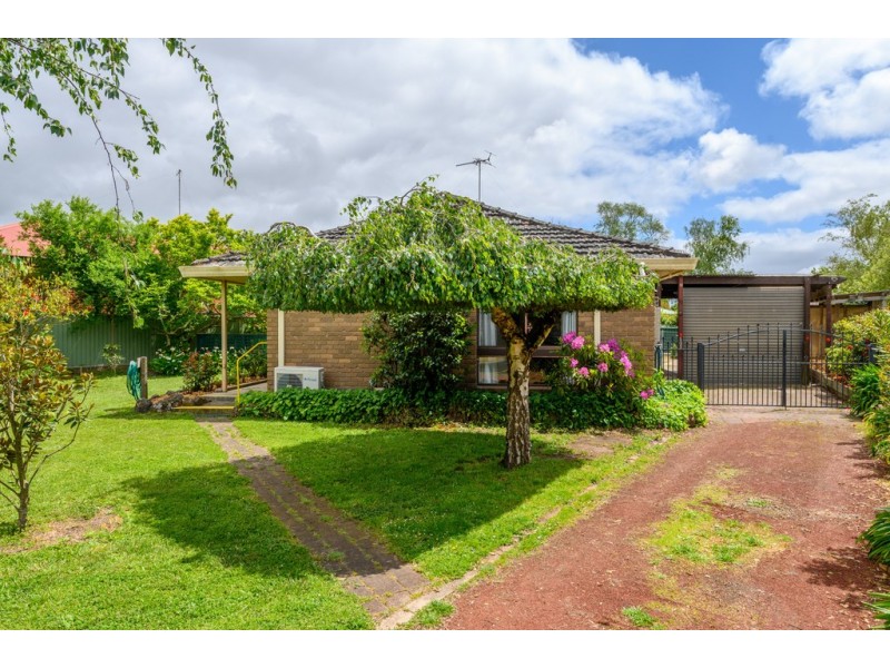 2 Avoca Crescent, Alfredton VIC 3350