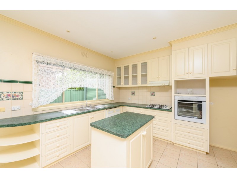 365 Forest Street, Wendouree VIC 3355