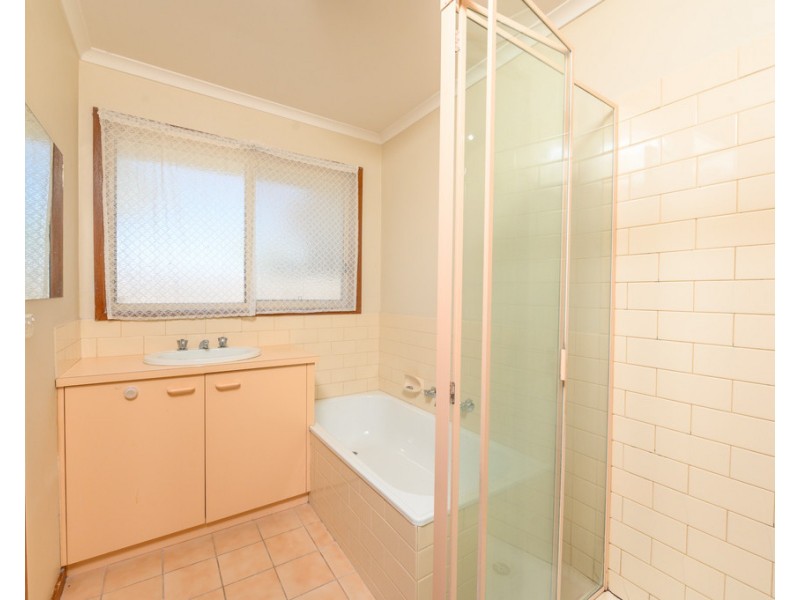 3/12 Victoria Street, Sebastopol VIC 3356