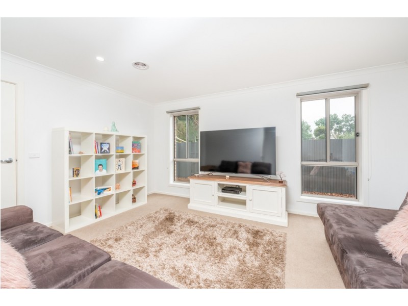 6 Nader Close, Redan VIC 3350