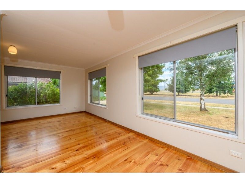 118 Learmonth Road, Wendouree VIC 3355