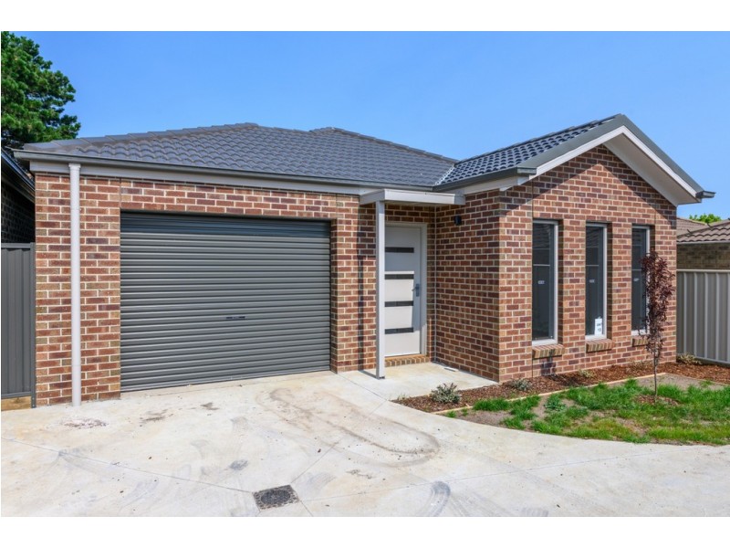 13 Bilston Place, Sebastopol VIC 3356