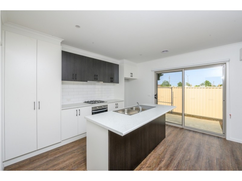 13 Bilston Place, Sebastopol VIC 3356