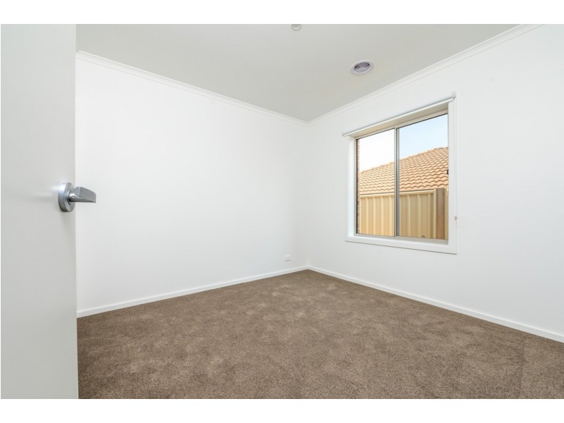 13 Bilston Place, Sebastopol VIC 3356