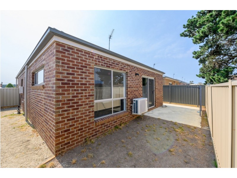 13 Bilston Place, Sebastopol VIC 3356