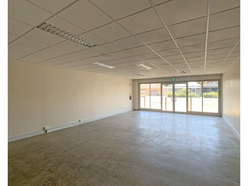 404 Main Road, Golden Point VIC 3350