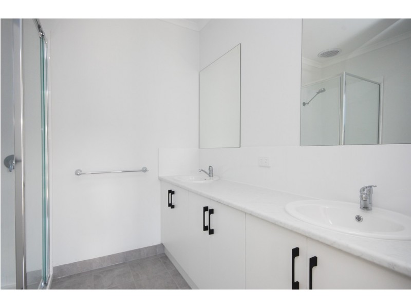 9 Bilston Place, Sebastopol VIC 3356