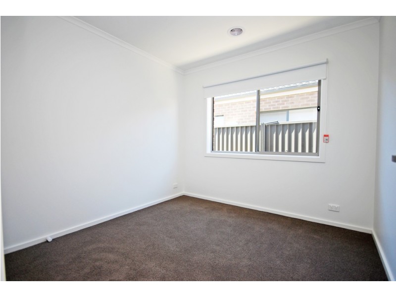 9 Bilston Place, Sebastopol VIC 3356