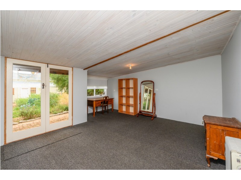 5 Chisholm Street, Soldiers Hill VIC 3350