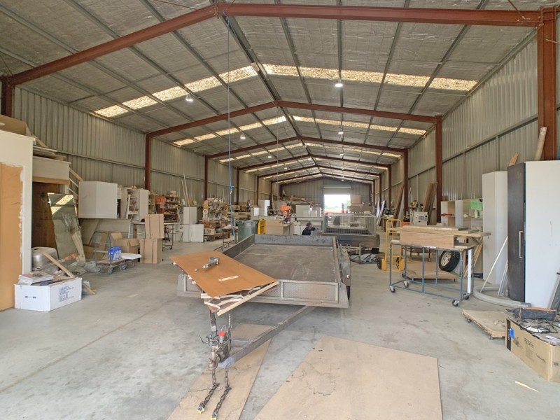 8/17 Elsworth Street East, Canadian VIC 3350