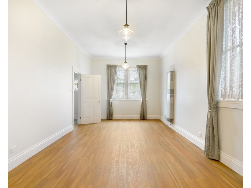 303 Main Road, Golden Point VIC 3350