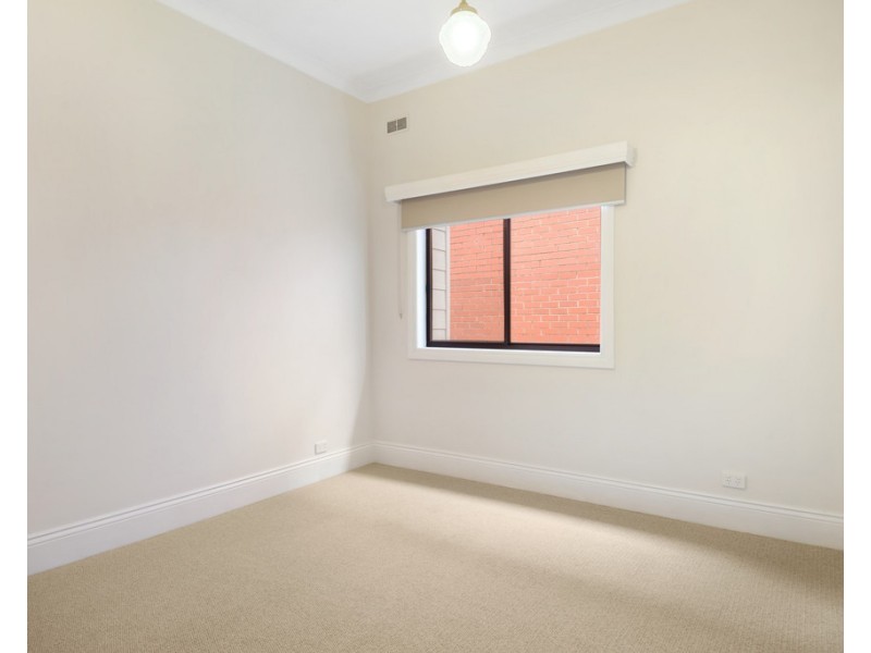 303 Main Road, Golden Point VIC 3350