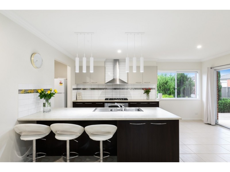 6 Exmoor Court, Alfredton VIC 3350