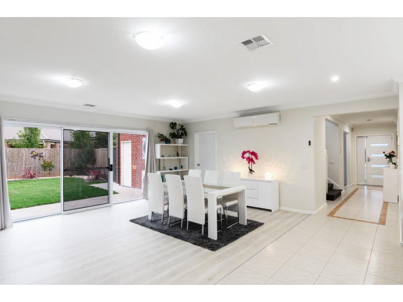 6 Exmoor Court, Alfredton VIC 3350