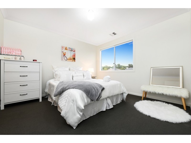 6 Exmoor Court, Alfredton VIC 3350