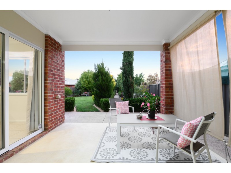 6 Exmoor Court, Alfredton VIC 3350