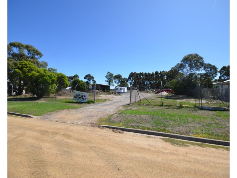 70-72 Montgomery Street, Skipton VIC 3361