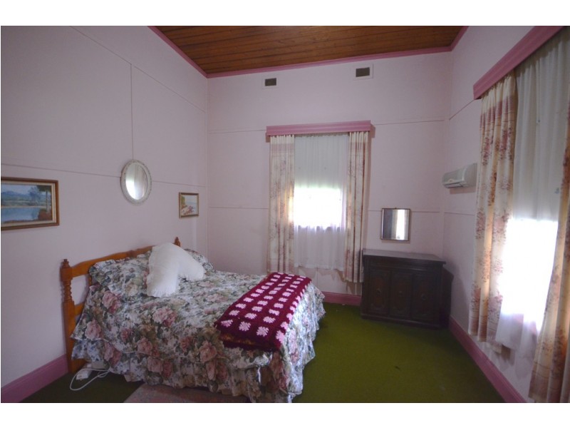 39 Bowen Street, St Arnaud VIC 3478