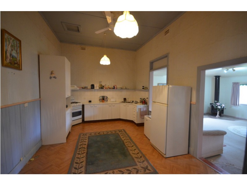 39 Bowen Street, St Arnaud VIC 3478