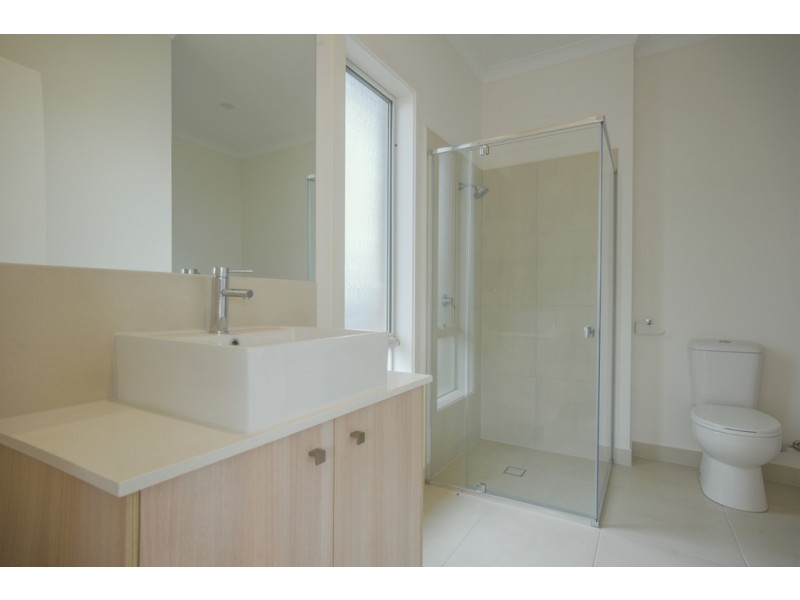 18 Galway Drive, Alfredton VIC 3350