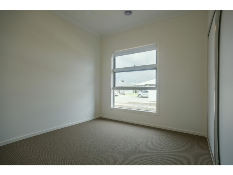 18 Galway Drive, Alfredton VIC 3350