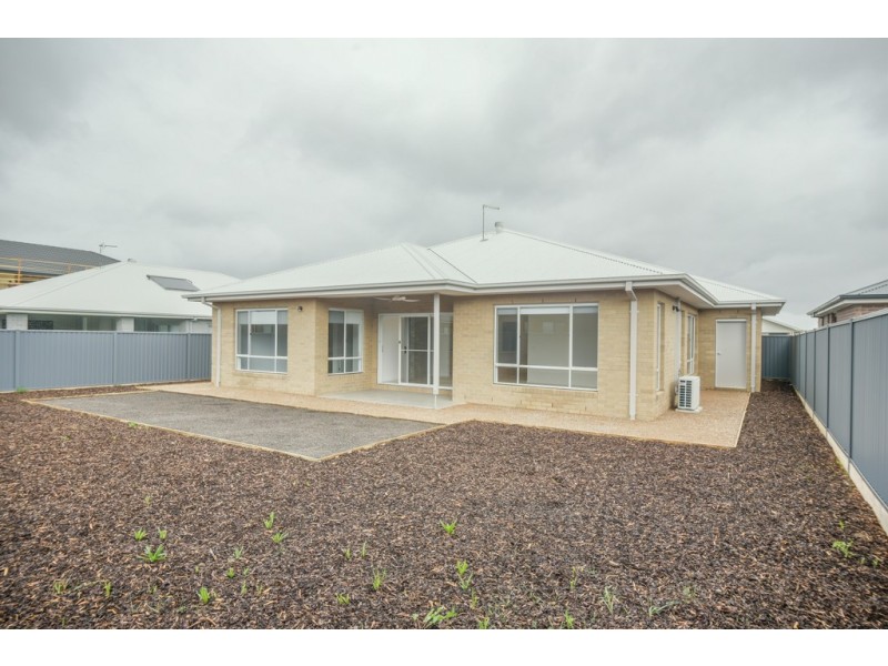 18 Galway Drive, Alfredton VIC 3350