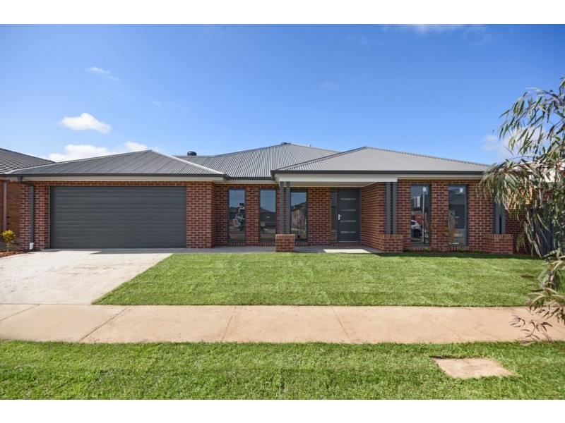 28 Roscommon Avenue, Alfredton VIC 3350