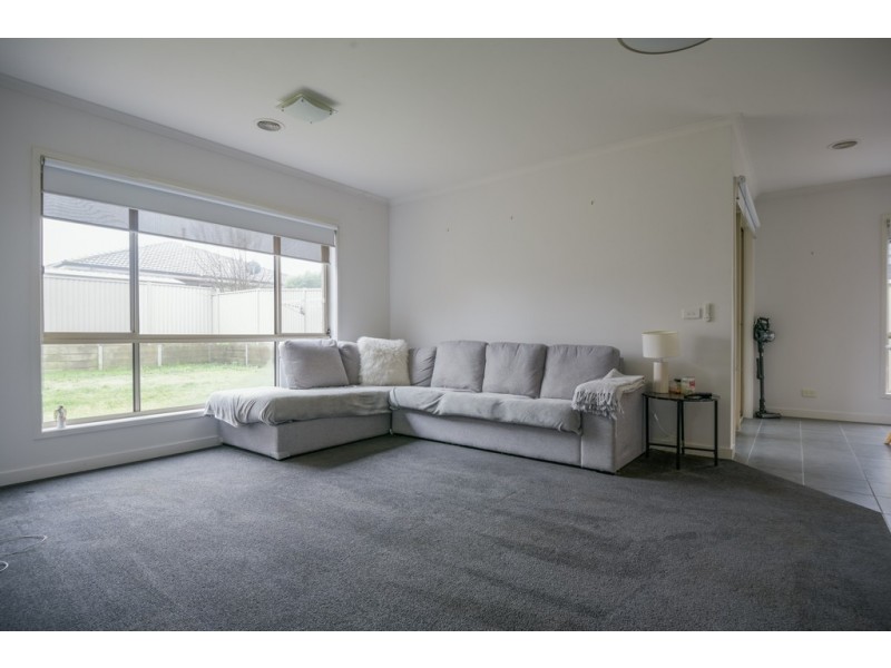 5 Oxley Bend, Alfredton VIC 3350